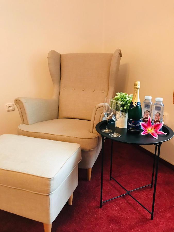 Hotel Posta Sobotka Zewnętrze zdjęcie